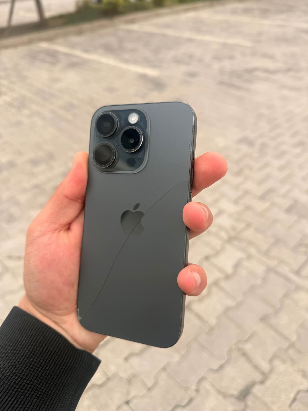 For sale used Iphone 15 pro 128 — 950₾