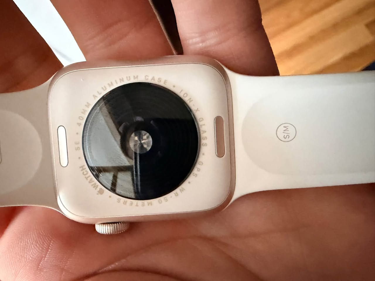 Apple watch-ə yeni qol saatı istifadəyə vermirəm - 300₾