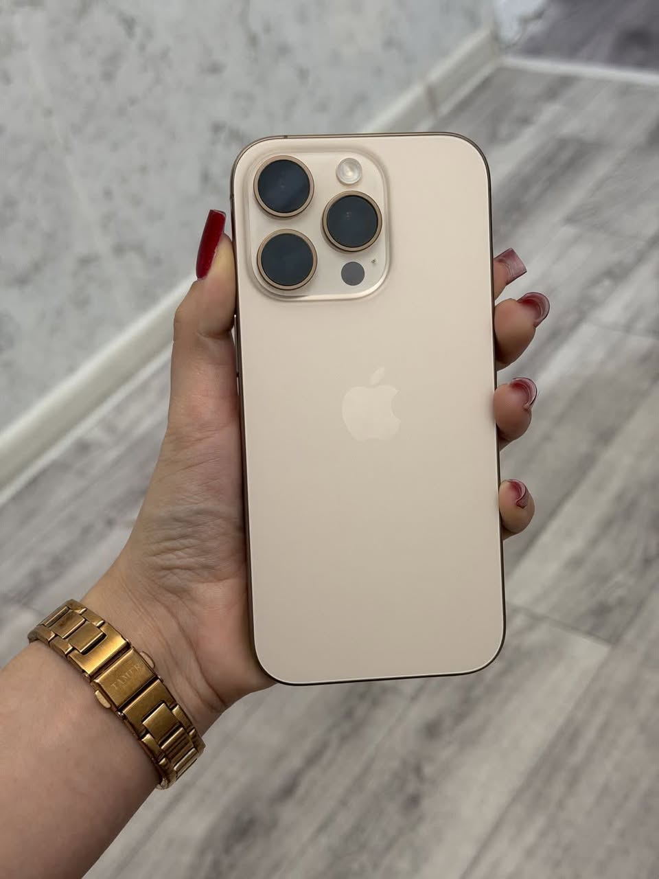iPhone 16 Pro Max 256 GB, Desert Titanium