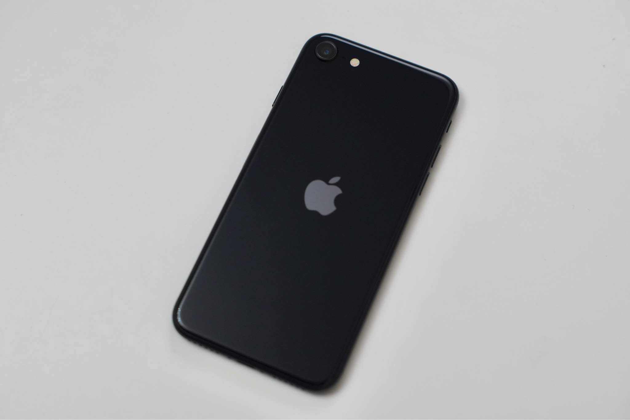 iPhone SE 3-cü nəsil, batareya 88%