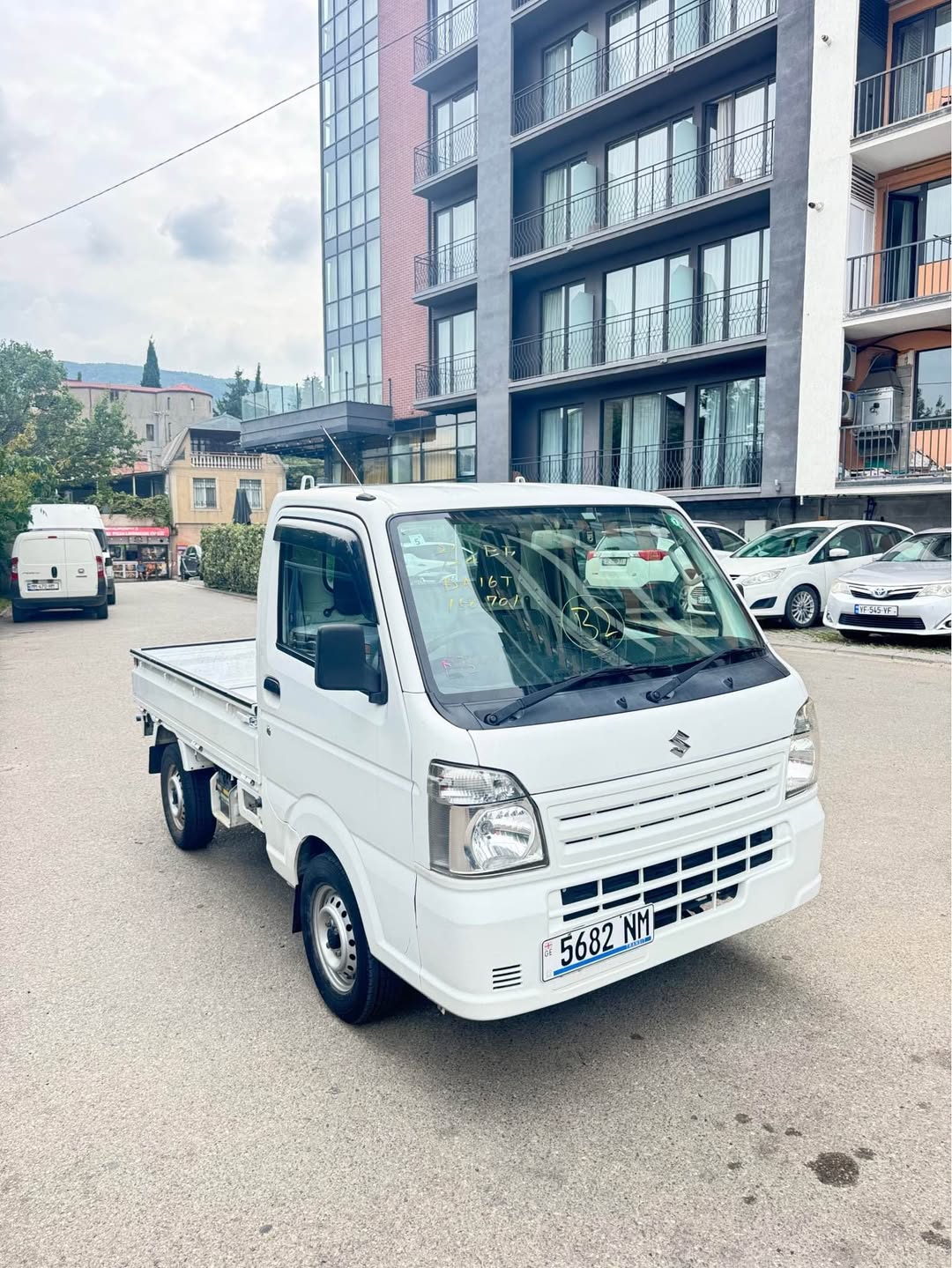 2014 4+4 Suzuki Kari ideal durumdadır — 4,800$