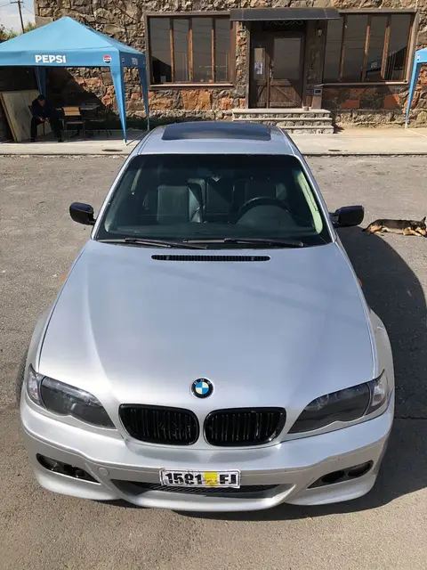 E46 330i