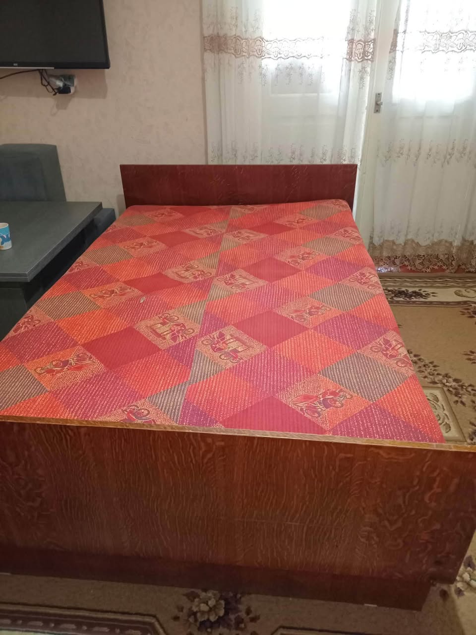Մահճակալ 1,27×2 մ, մատրասով