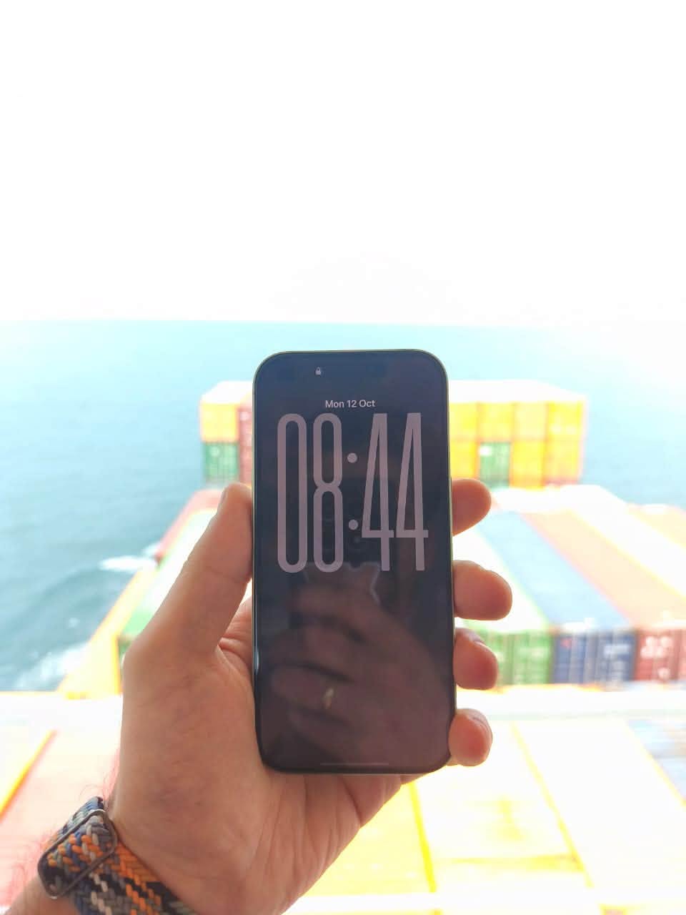 iPhone 17 и Apple Watch Series 8