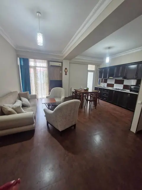 იჯარით გასაცემია 1 ოთახიანი ბინა, ბათუმი — $700