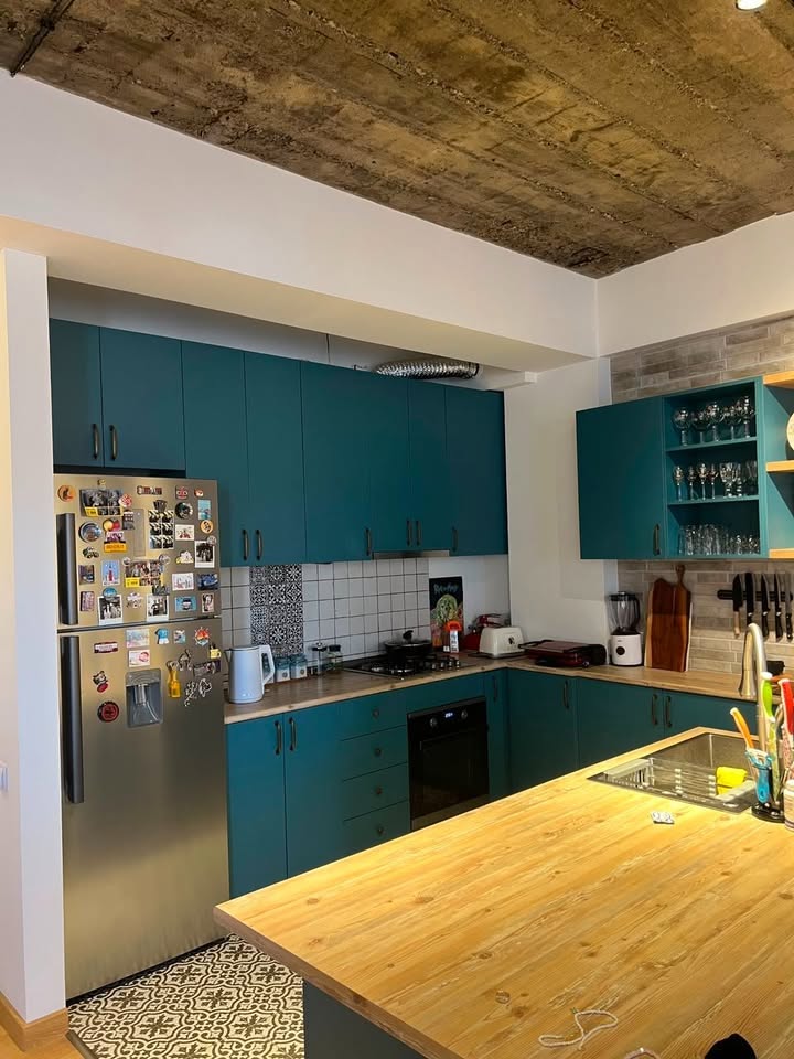 4 oda daire kiraya verilmektedir, Tiflis — $1,200