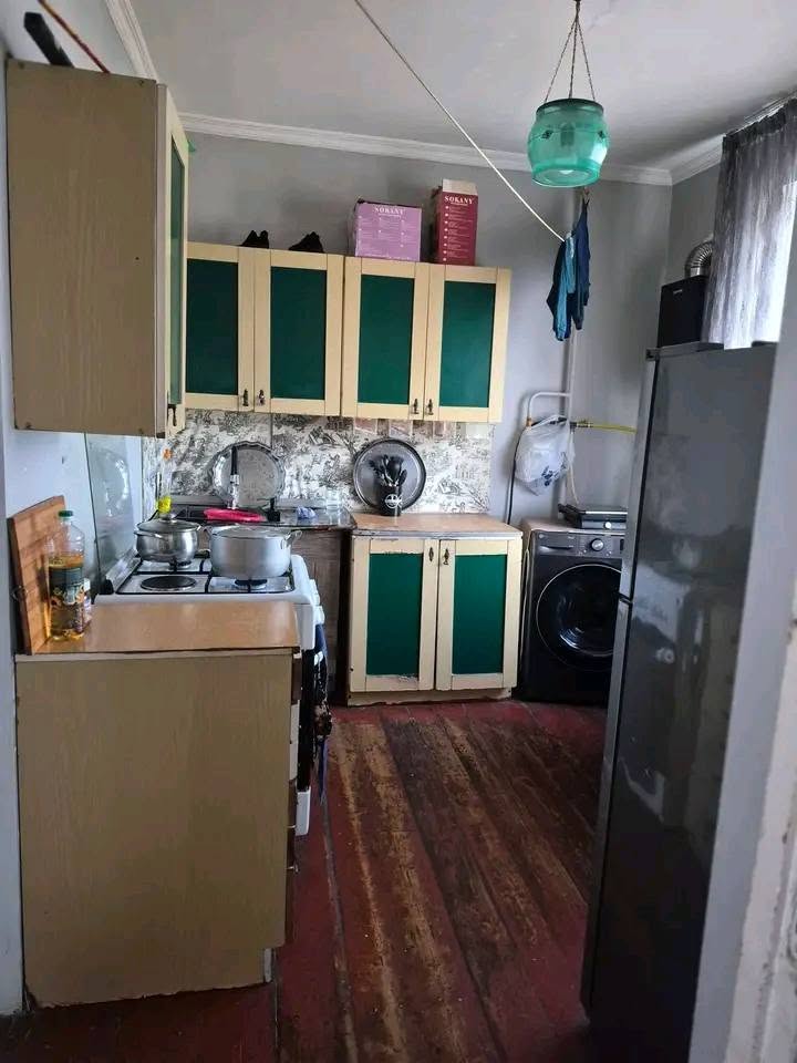 Վաճառվում է 4 սենյականոց բնակարան, Թբիլիսի