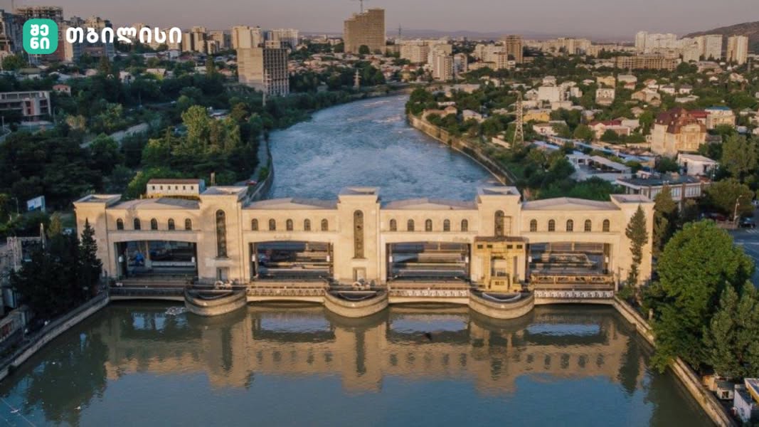 Здравствуйте, члены группы, я тренирую школьников