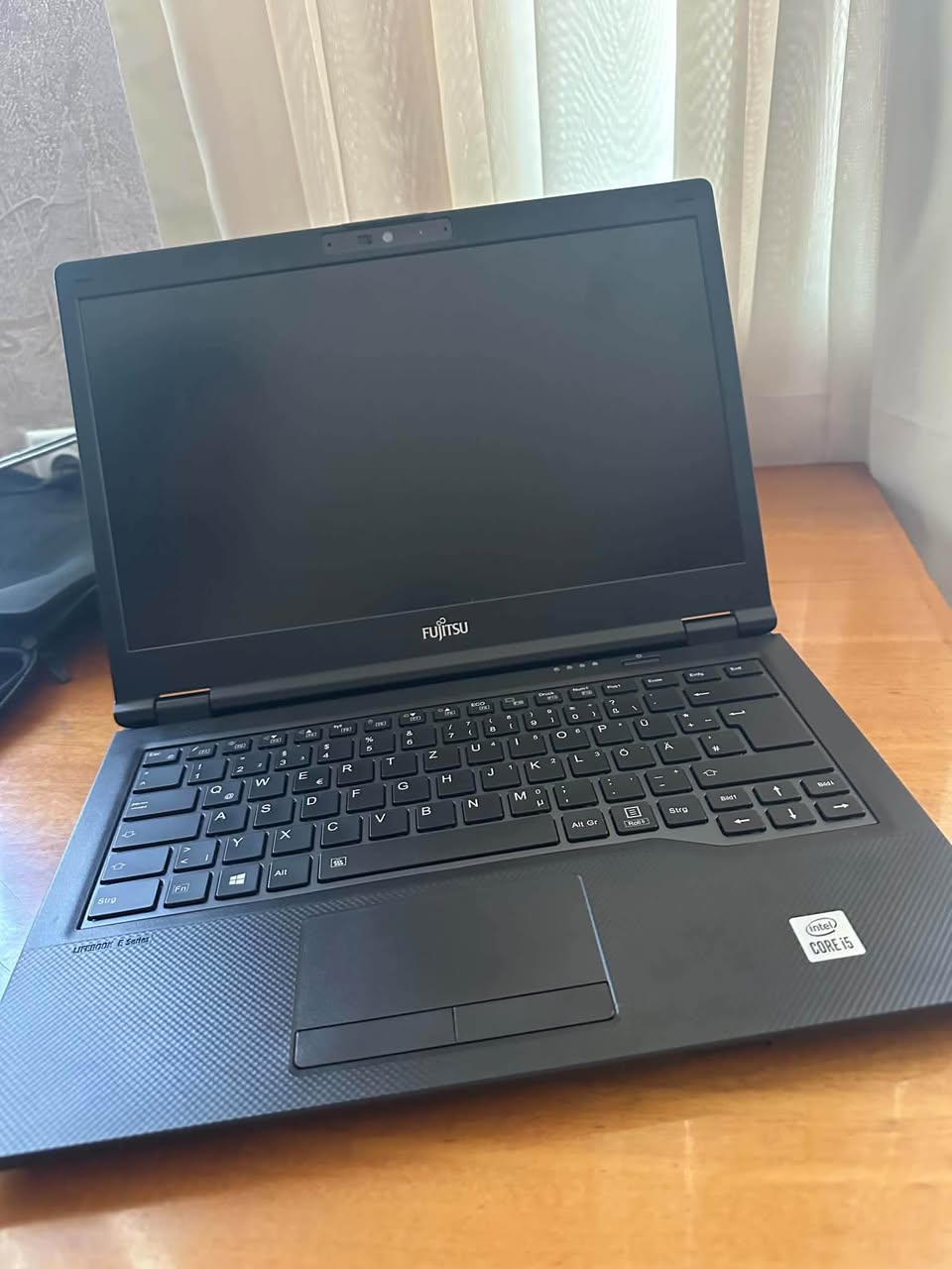 Satılır laptop