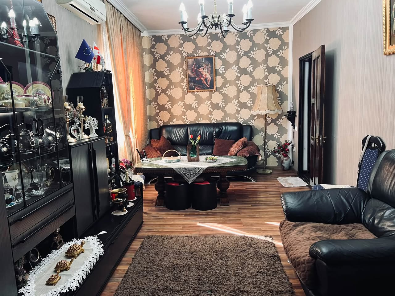 Продаётся квартира, Кутаиси