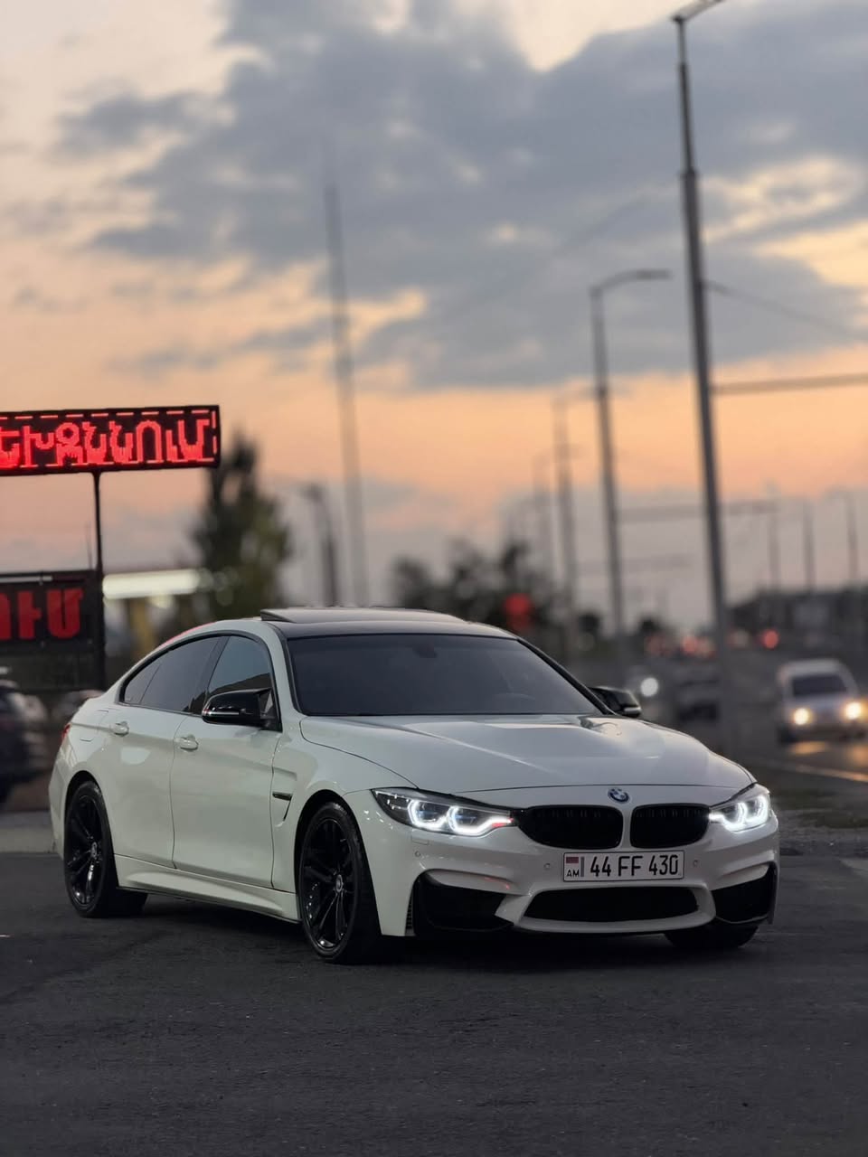 BMW 4 seria GRAN COUPE 2015 — 3,000$