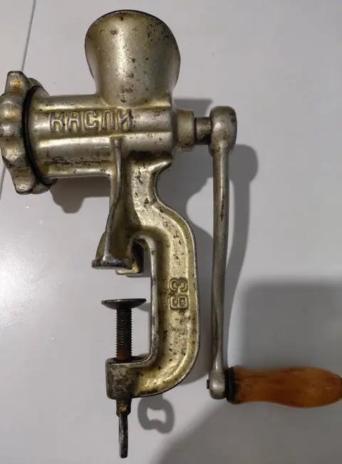 Tulumba et kıyma kesici Kaspi 1963