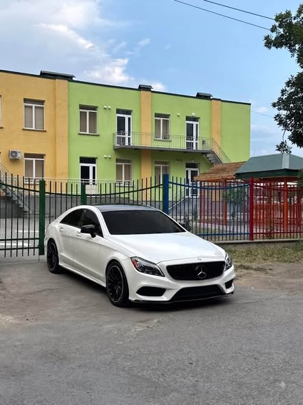 Мерседес CLS 550 — 29 000 долл