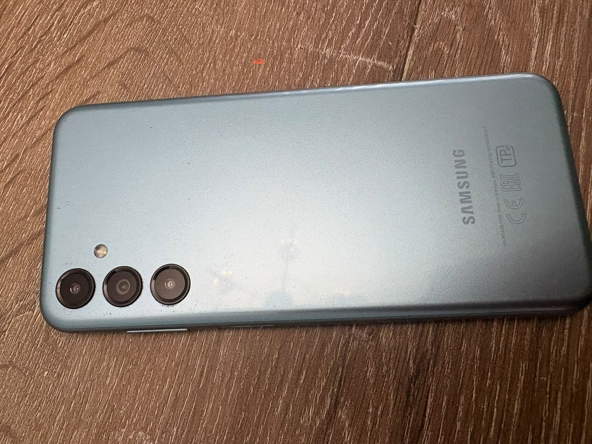 Galaxy M14 5G 128G продается дешево