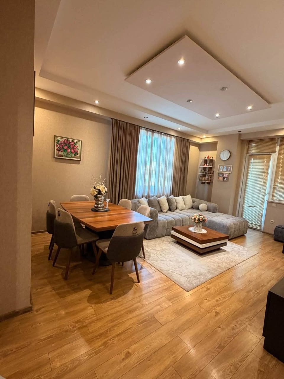📌Vazisubanda mənzil satılır 📍Şandor Petefi küçəsi — 130,000$