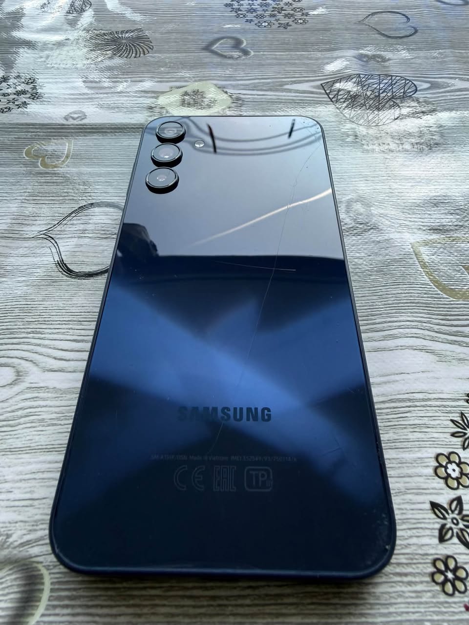 Gamarjobat iyideba Samsung Galaxy A15 — 240 Lari