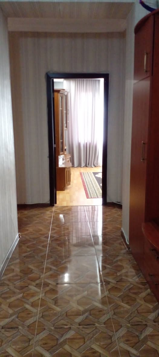 Продаётся квартира, Кутаиси