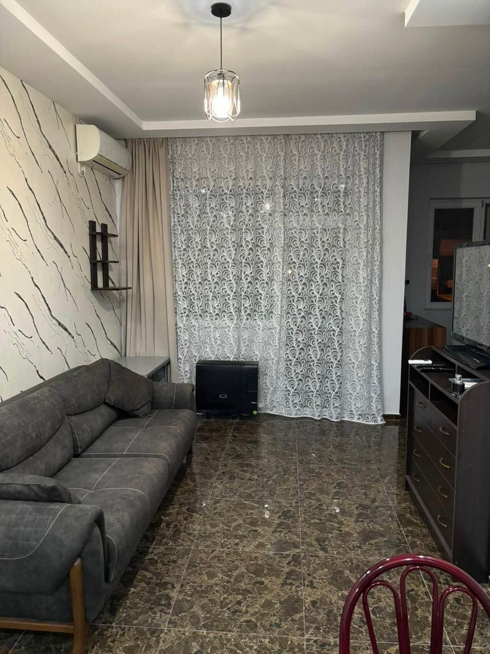 Сдаётся 1+1, 40 кв.м, 4 этаж
