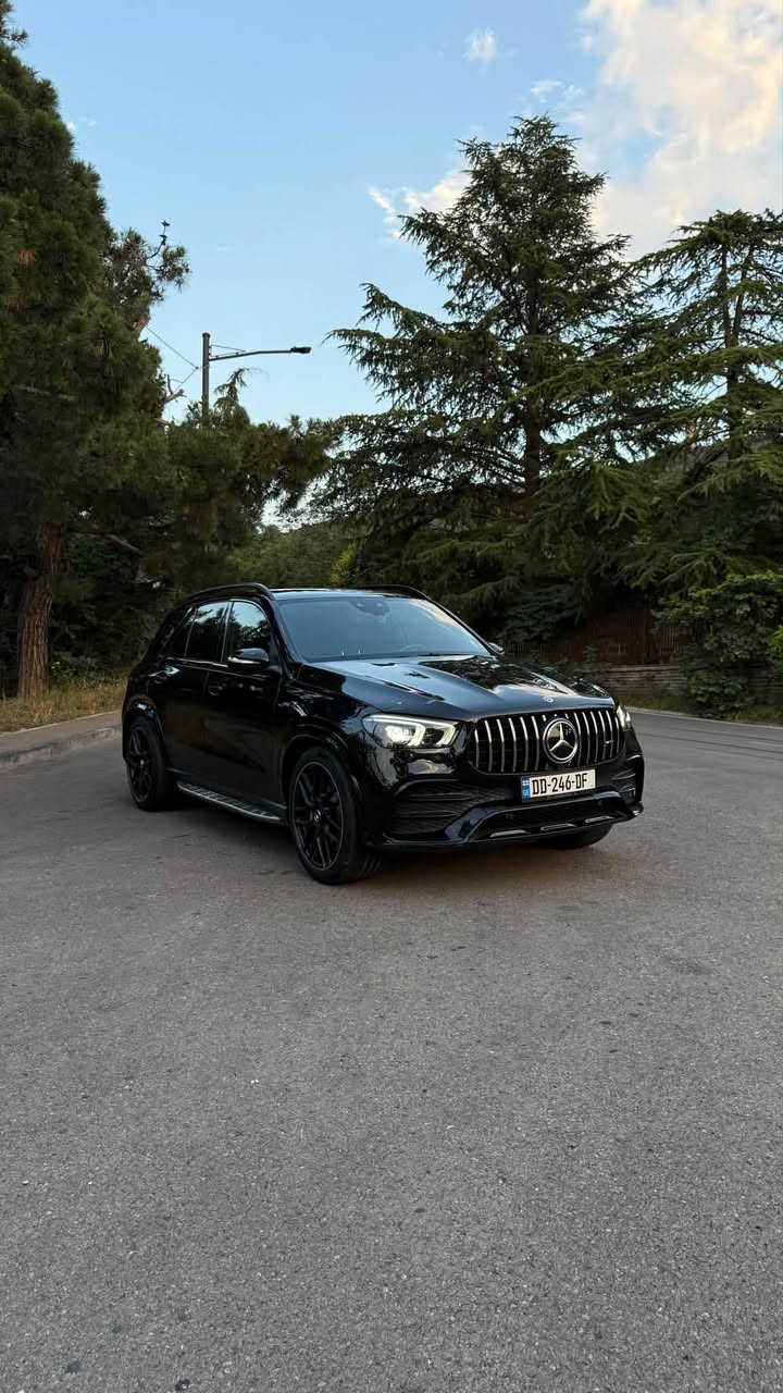 Mercedes GLE 2021 — 65,000$