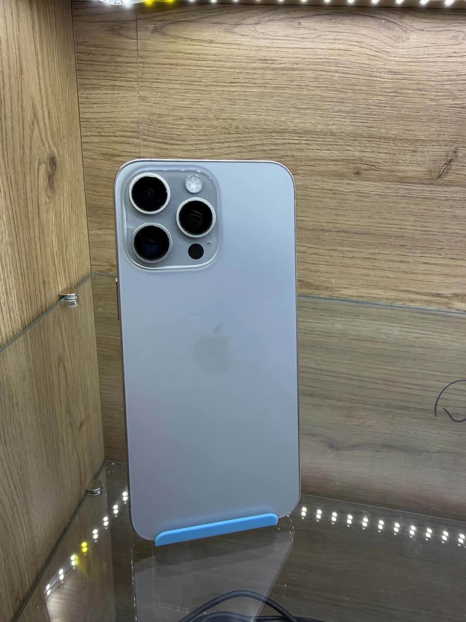 iPhone 15 Pro Max 256GB is sold for 1,280₾