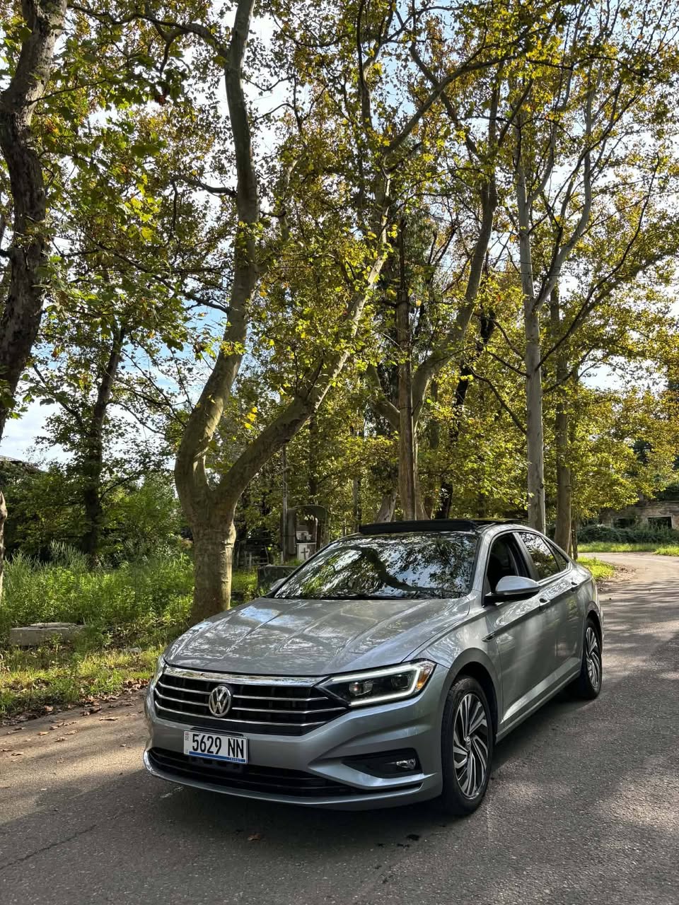 2020 SELL PREMIUM TOP configuration VIN:3VWGB7BU2LM072219 — $9,800