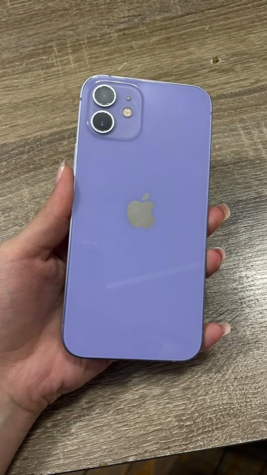 iPhone 12 64GB, 76% заряда батареи, фиолетовый