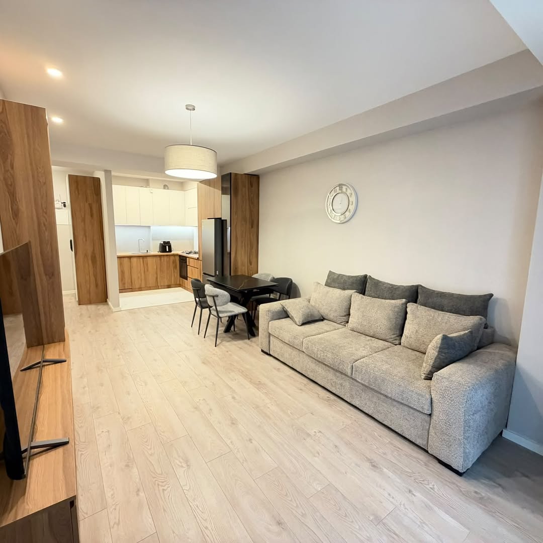 2-комнатная квартира в аренду, Тбилиси — $950