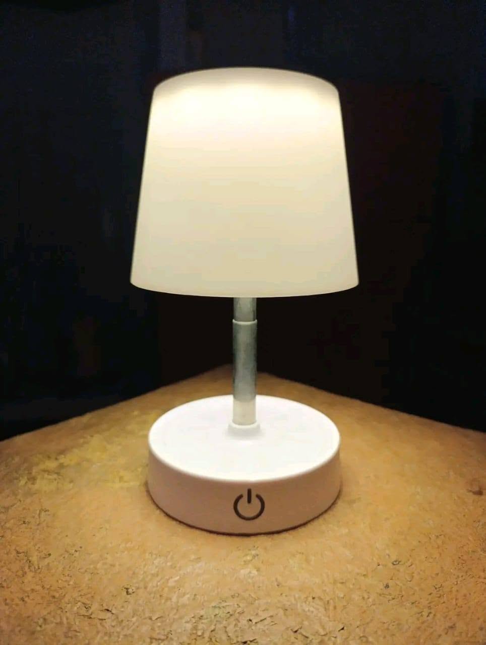 Table Lamp - in perfect condition