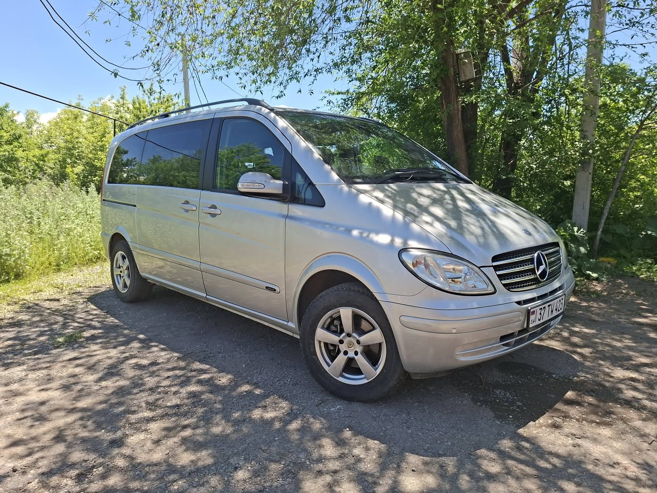 Mercedes Viano 2003 — 14,000$