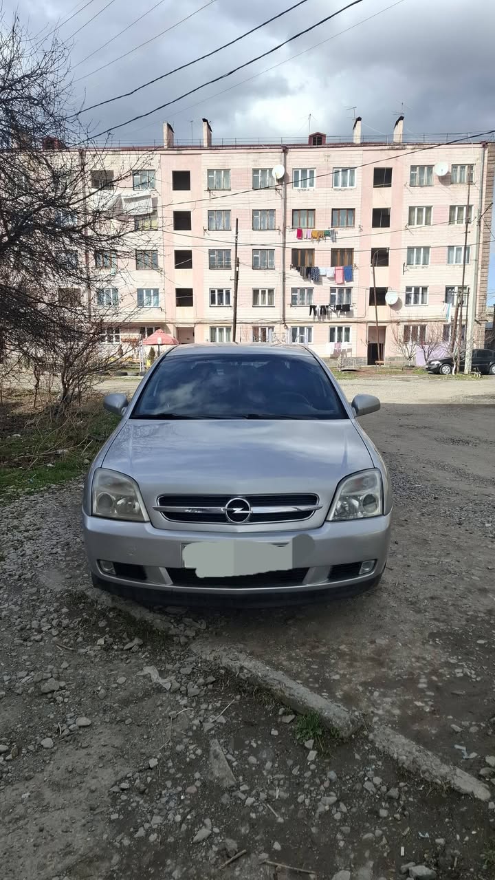 Opel 2002 modeli
