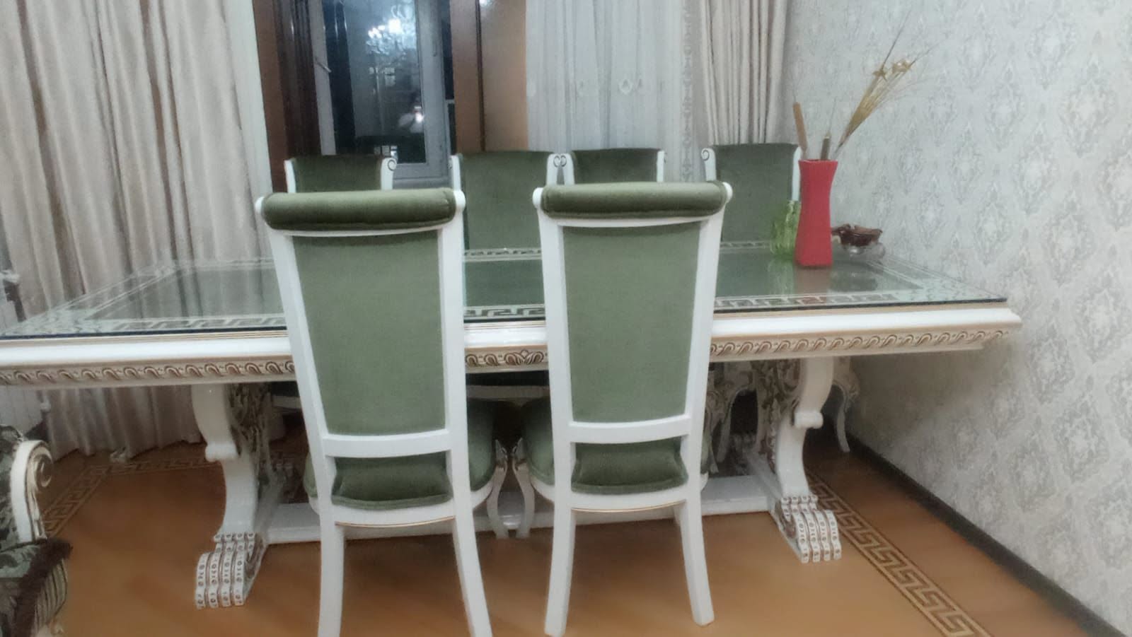 Stol və stul 600 manatdır