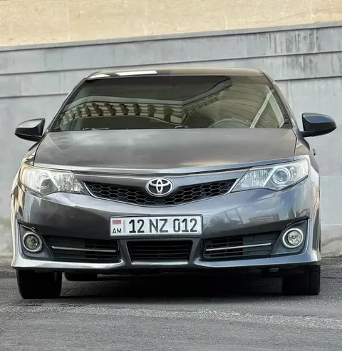 Toyota Camry 2014