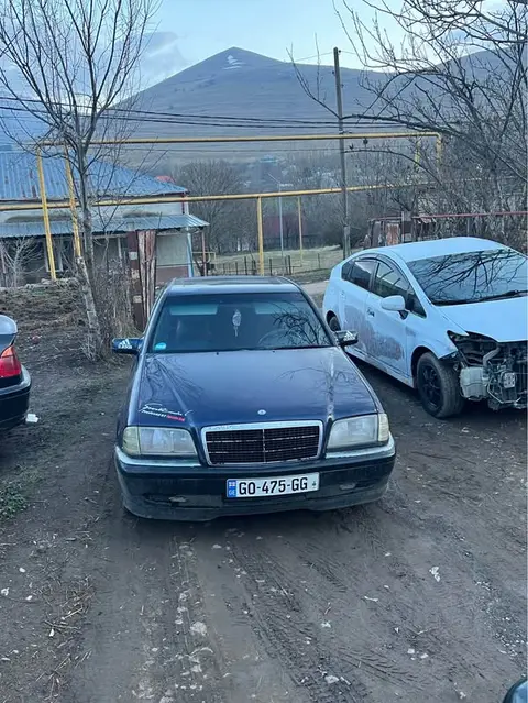 A 1995 GAZ automobile.