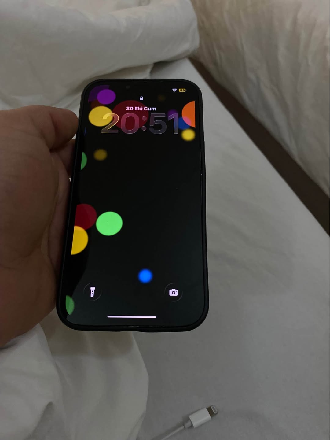 Telefon, ekran ve pil yenilendi
