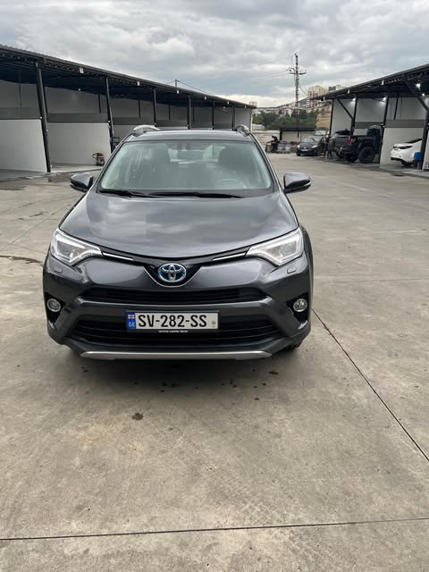 For sale is a 2018 Rav 4 in the center of Tbilisi