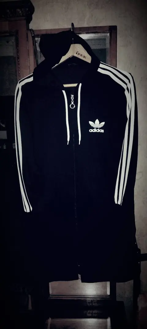 Тбилиси./100л=новый размер XL-(до 80кг) длинный спортивный костюм Adidas с электрическим подогревом…