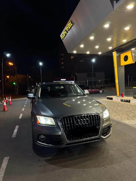 Audi Q5 2015, grey