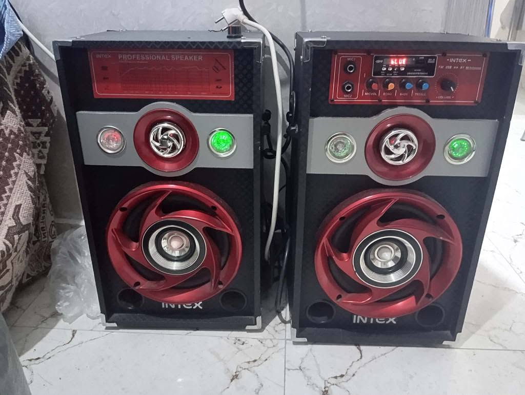 Batumi sells a Moshi Bluetooth speaker for 400₾