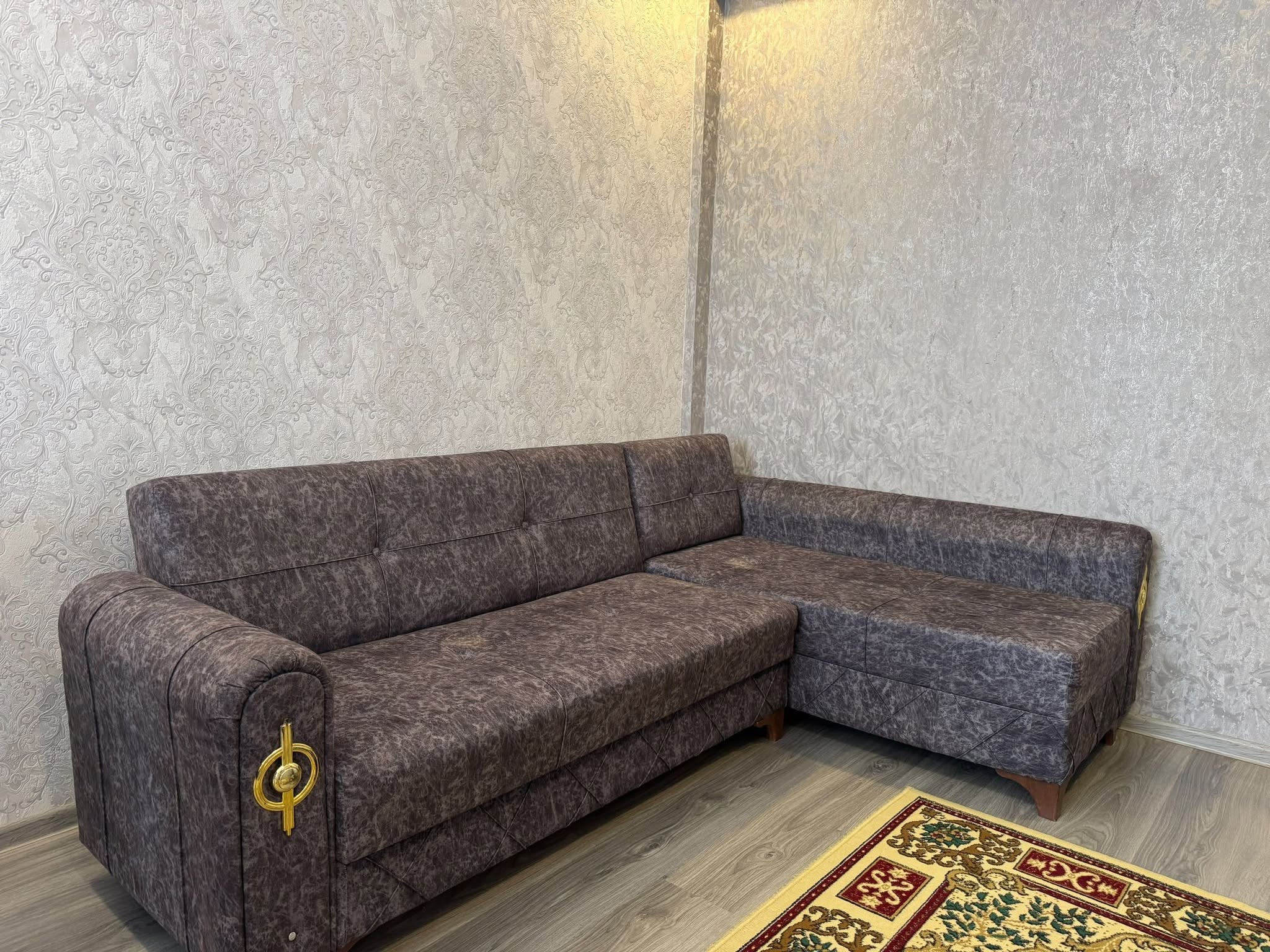 Мебель — 250₼