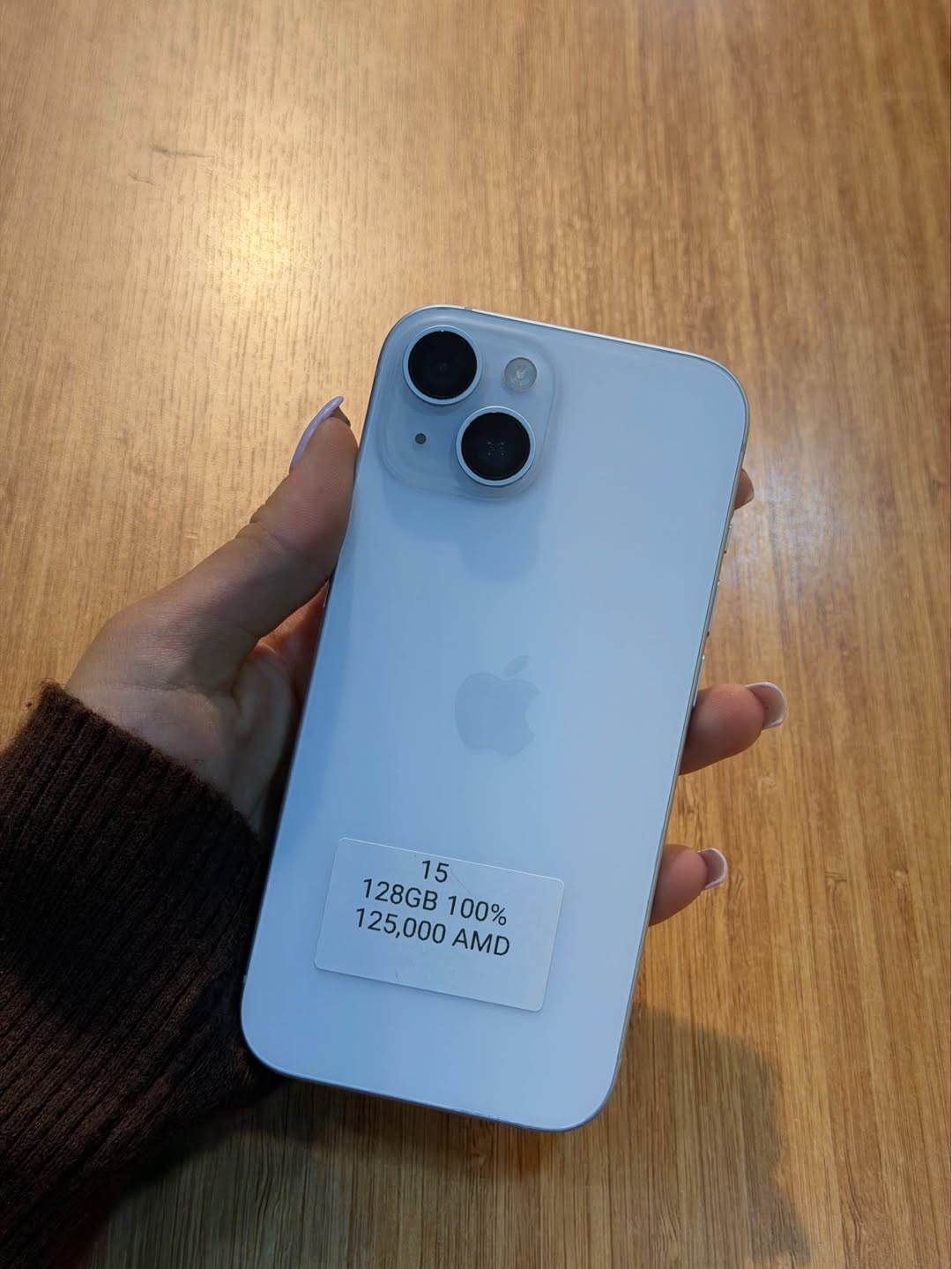 iPhone 15 128GB, fully charged battery