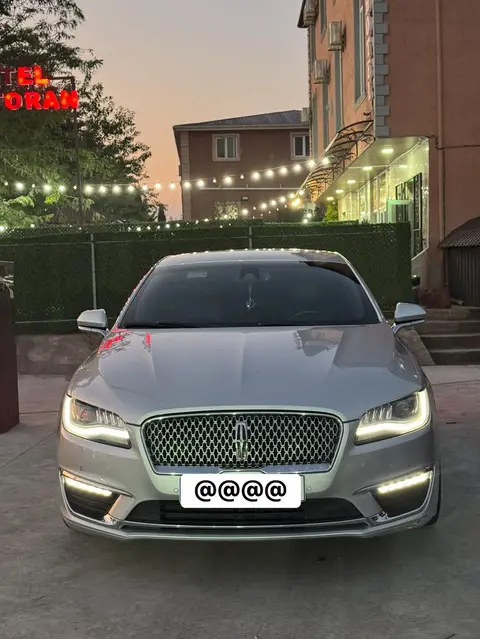 Lincoln MKZ Hybrid 2016, 2.0
