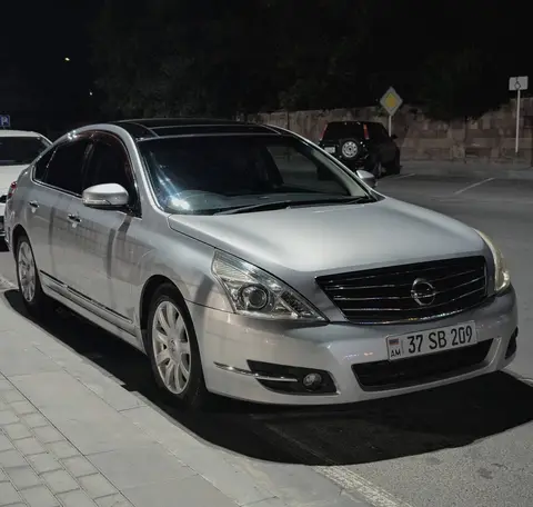 Nissan Teana 2008, tam komplekt