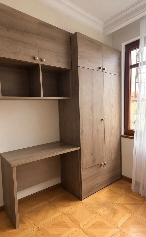 Selling a cupboard with a desk for — 70,000֏