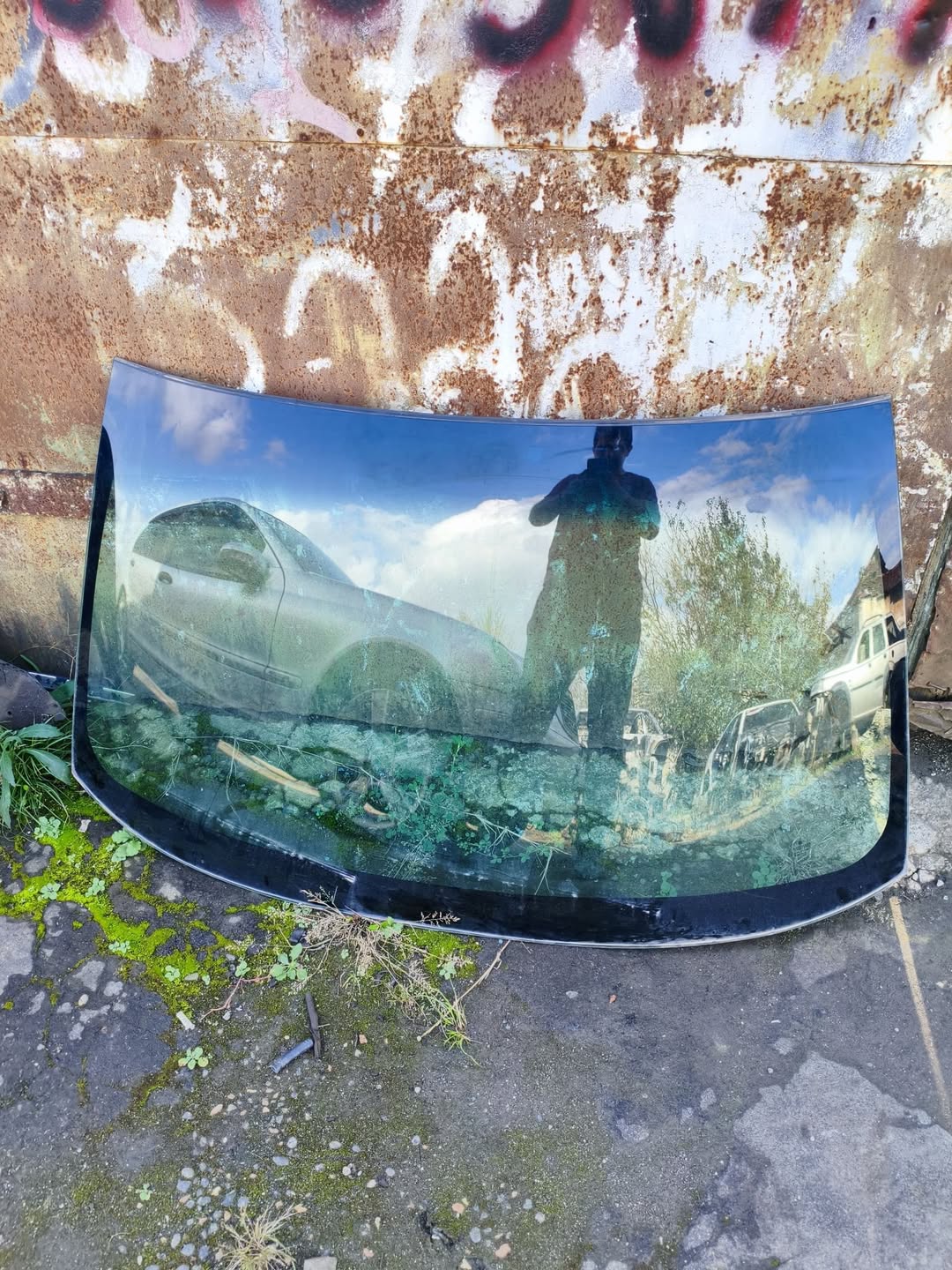 B Vector şarj aletleri var, 80