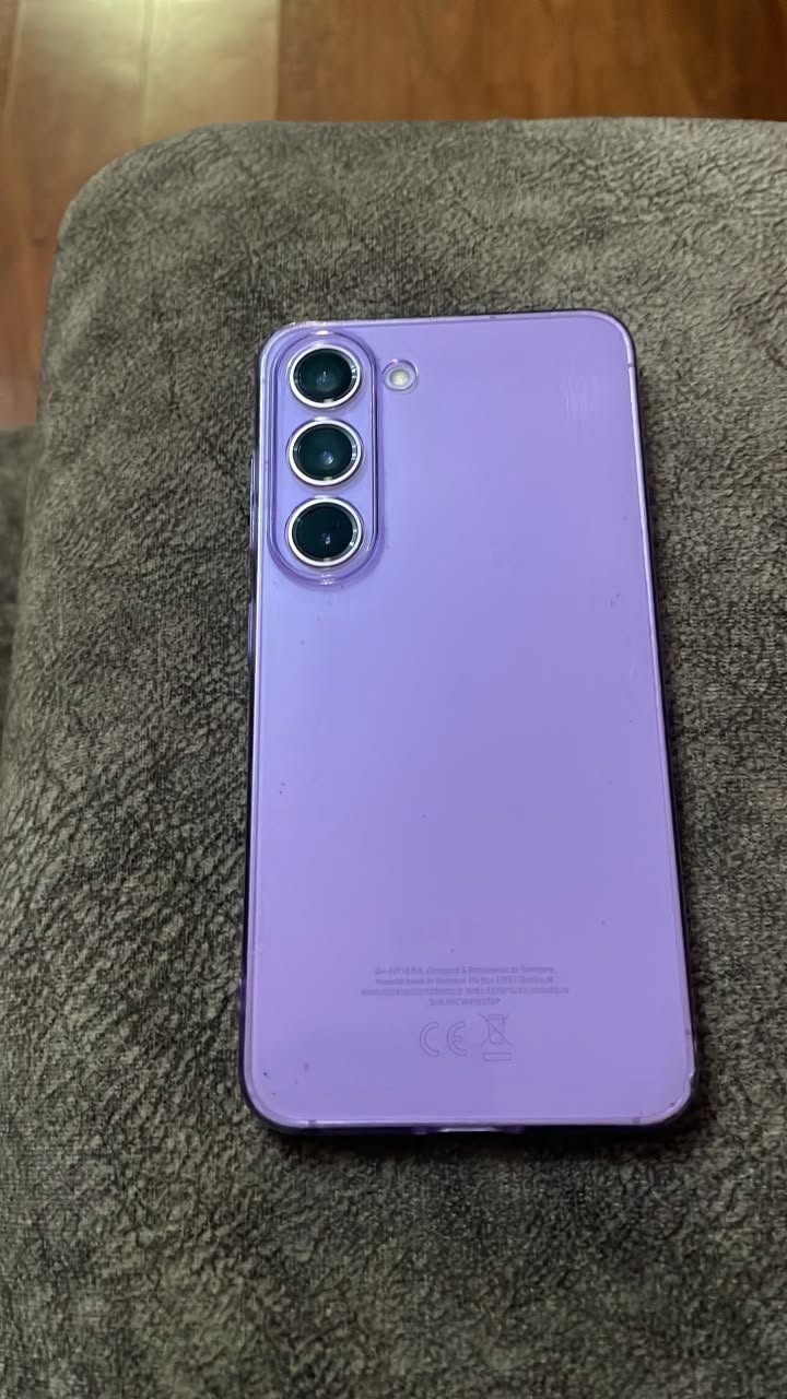 I'm selling a pink one in gift condition, unworn — 750₾