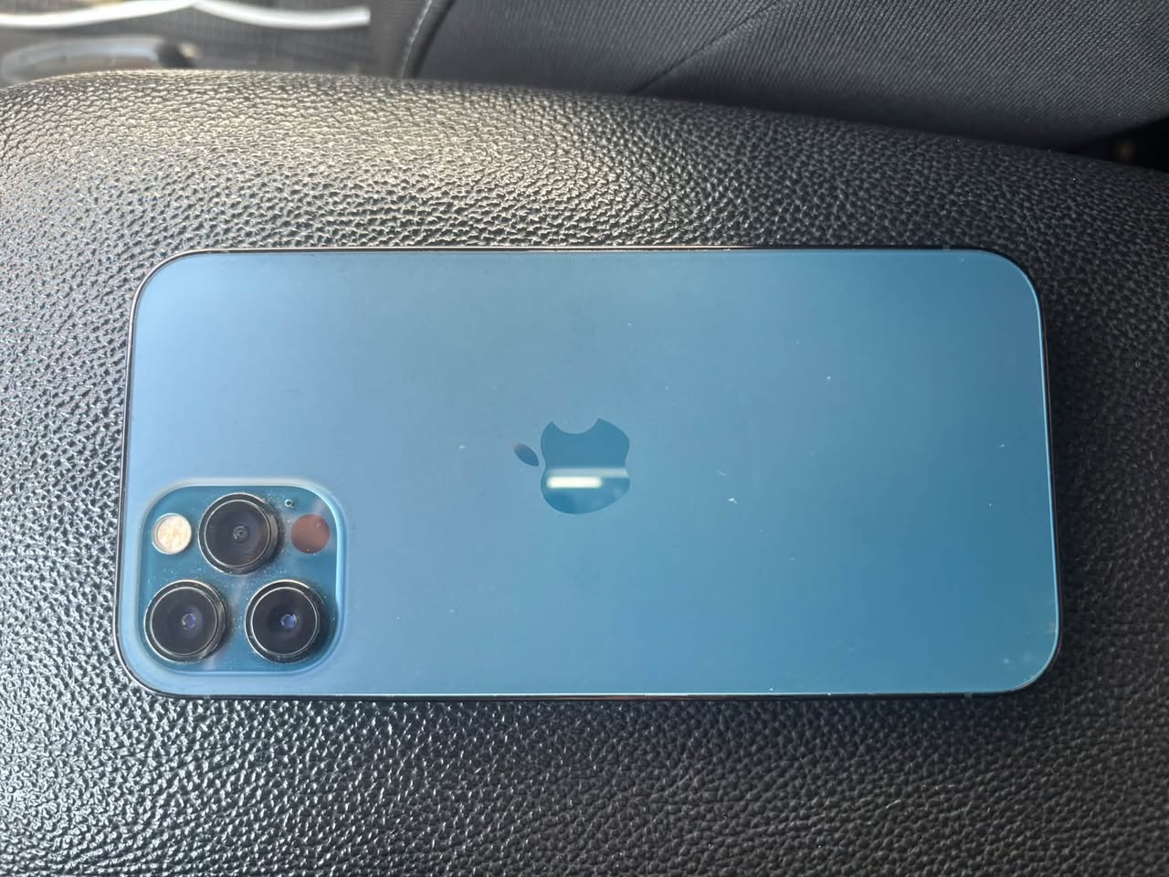 iPhone 12 pro 256 gb Вран — 80,000 AMD
