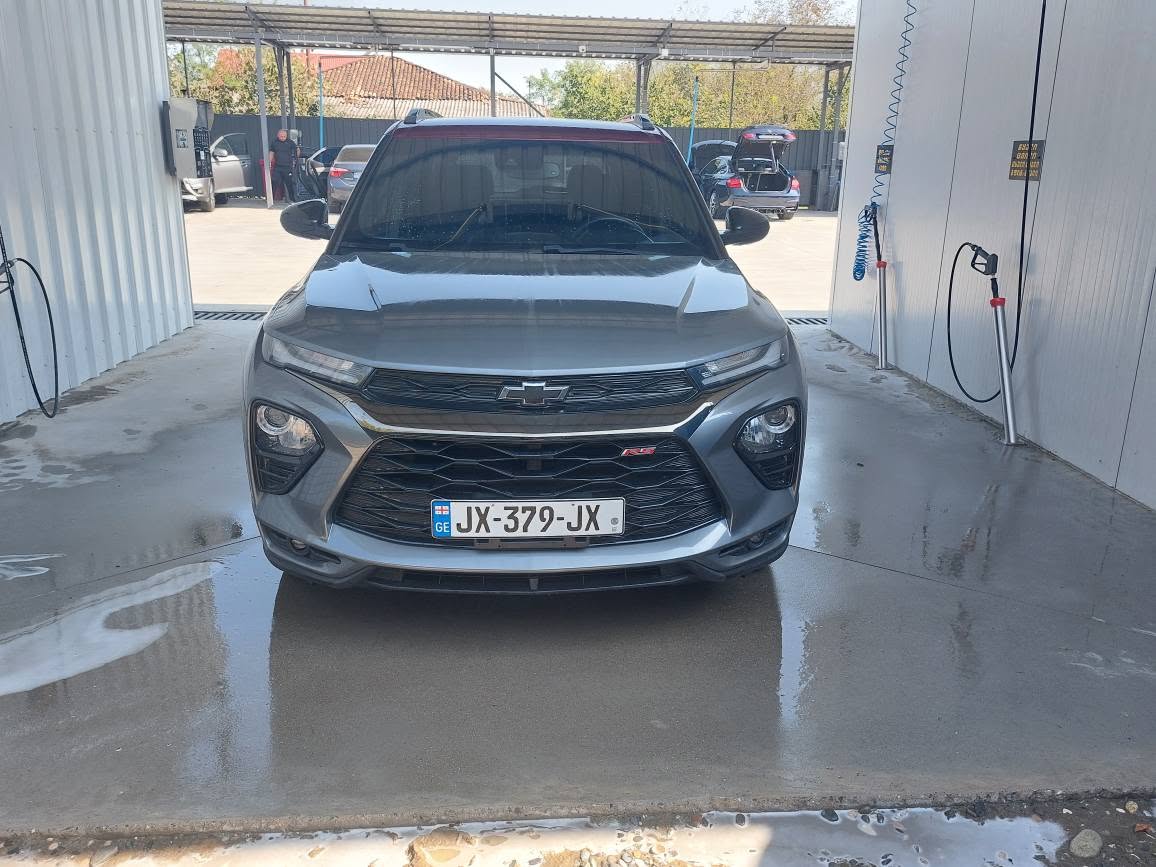 იყიდება ახალი გაბაჟებული 2022წლიანი შევროლეტ ტრეილბლეიზერი