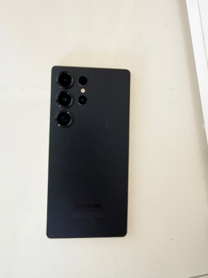 Продаётся Samsung Galaxy S 25 Ultra
