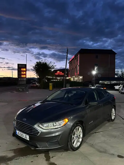 Ford Fusion
