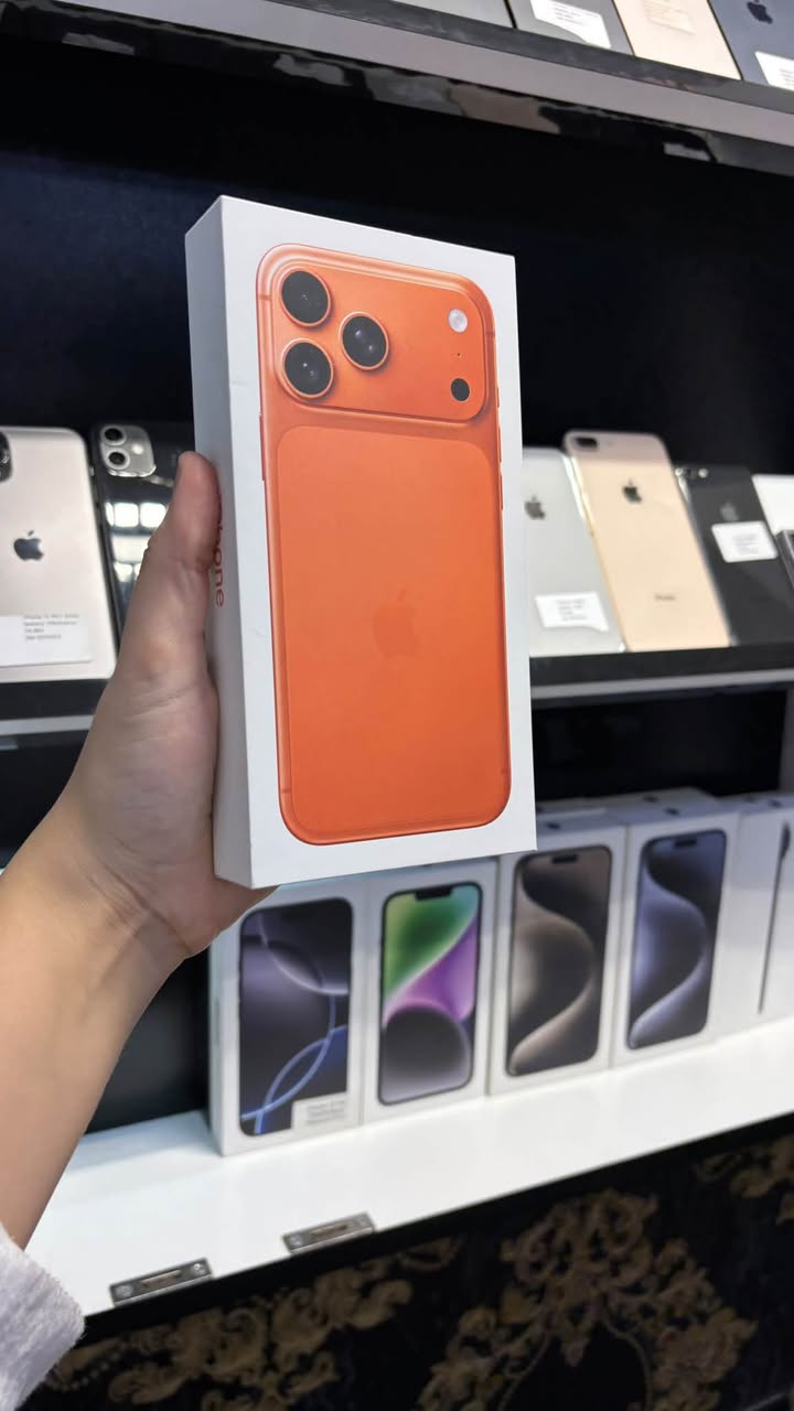 Iphone 17 pro max Simov orange — 490,000֏